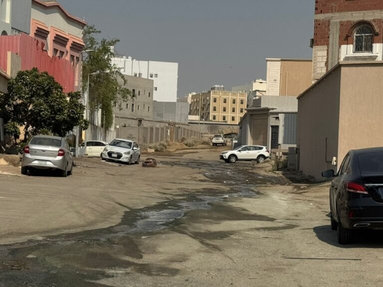 مستنقعات-تحاصر-كيلو-14-بجدة