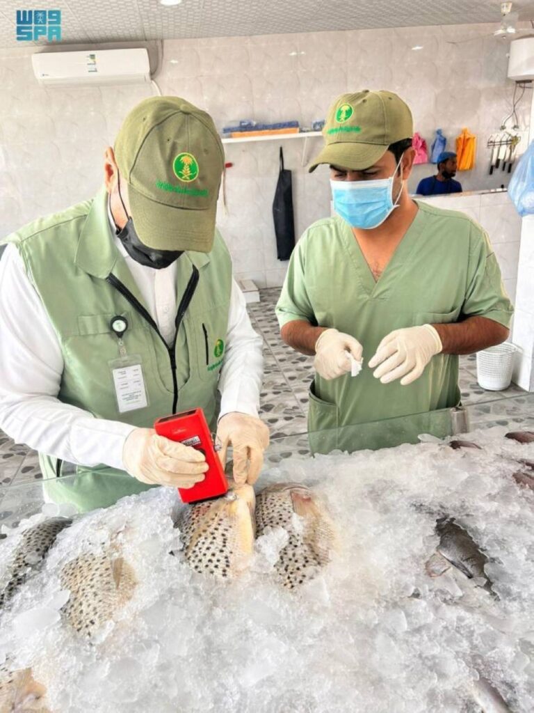 14-مخالفة-بأسواق-النفع-العام