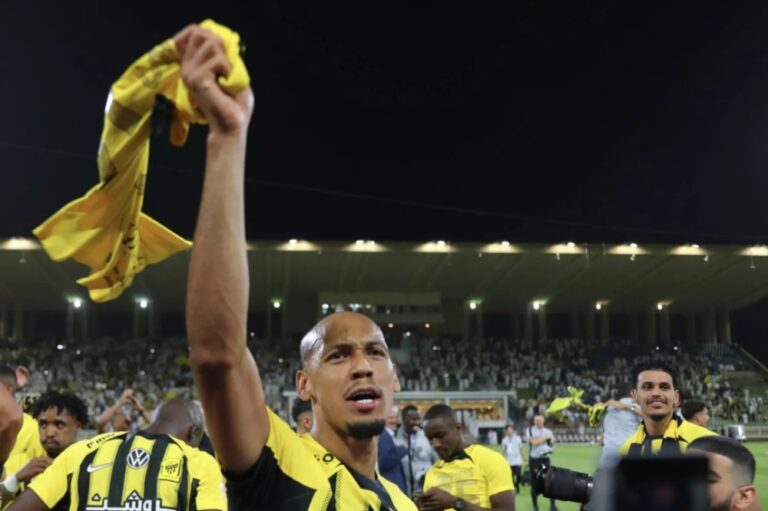 فابينيو:-أتحدث-مع-ماني-قبل-وبعد-المباريات.-وسعيد-بالتواجد-مع-نادِ-بحجم-الاتحاد