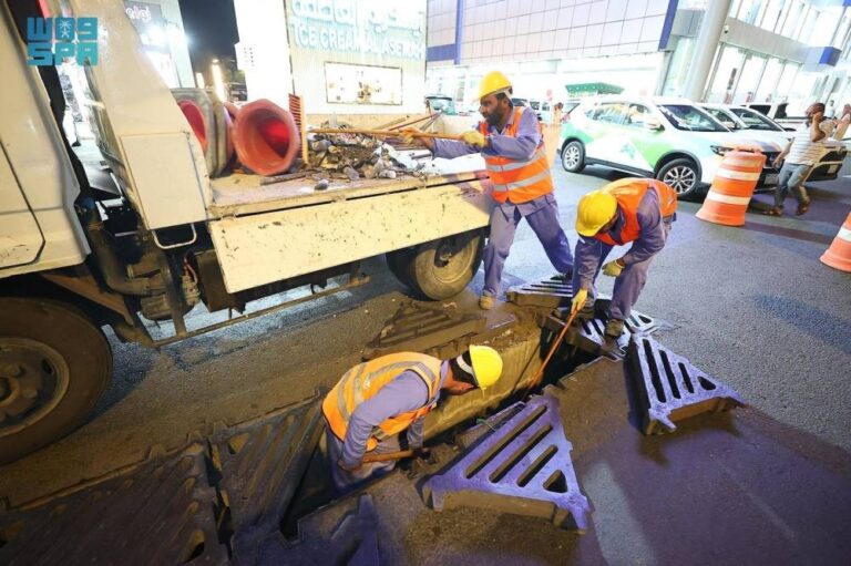 الأمطار-تتواصل-على-8-مناطق.-ورابغ-تتصدر-بـ58-ملم