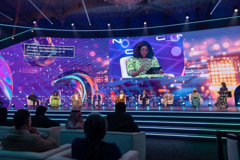 قمم-الذكاء-الاصطناعي-بالرياض.-وجهة-صنّاع-القرار-وكبرى-شركات-التقنية-في-العالم