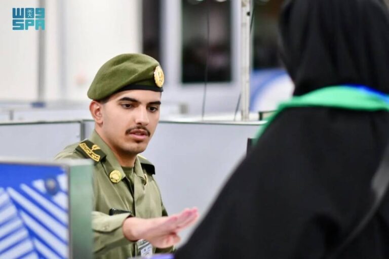 48-ألف-تأشيرة-عبور