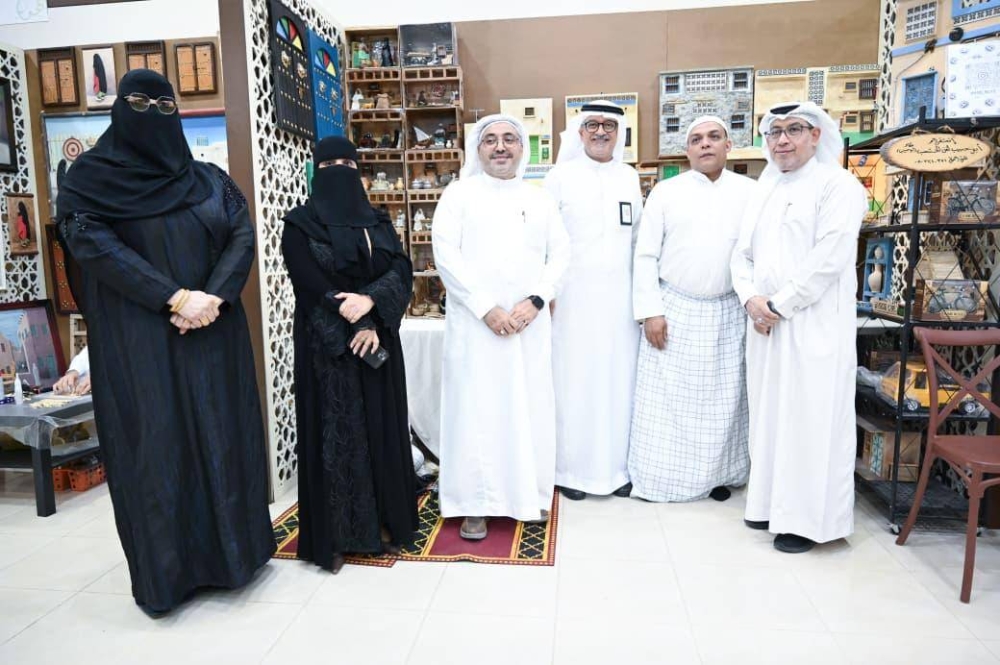 انطلاق-فعالية-منتجون-بمشاركة-36-منتجا-وحرفيا-في-القطيف