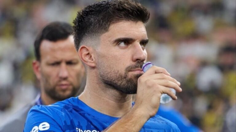 نيفيز-يبلغ-الهلال-بقراره-بشأن-رحيله-عن-الفريق