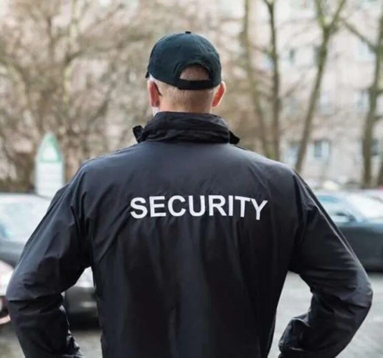 حراس-الأمن.-رواتب-هزيلة-وغياب-للتأمين-الطبي