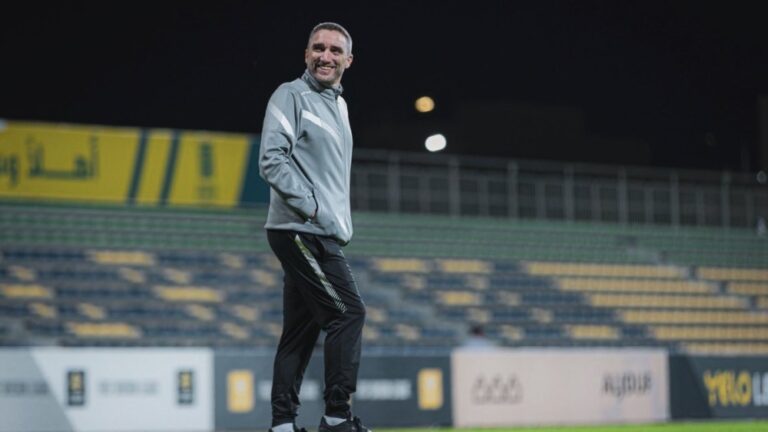 كما-أشار-الميدان.-الباطن-يقيل-مدربه-دوفرينيس