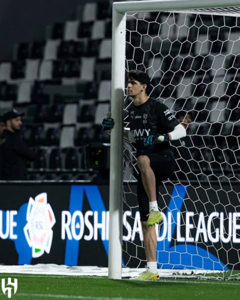 محمد-الدعيع-ينتقد-ياسين-بونو-في-الهلال-لهذا-السبب