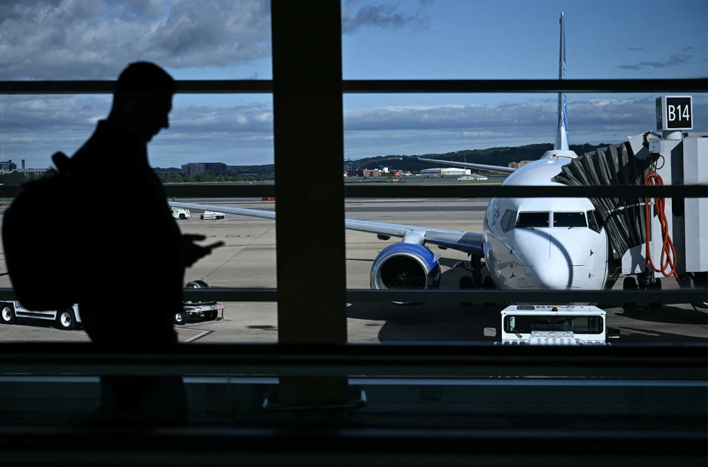 الطيران العالمي يتكبد 22 مليار دولار في 3 أيام بسبب حرب إيران