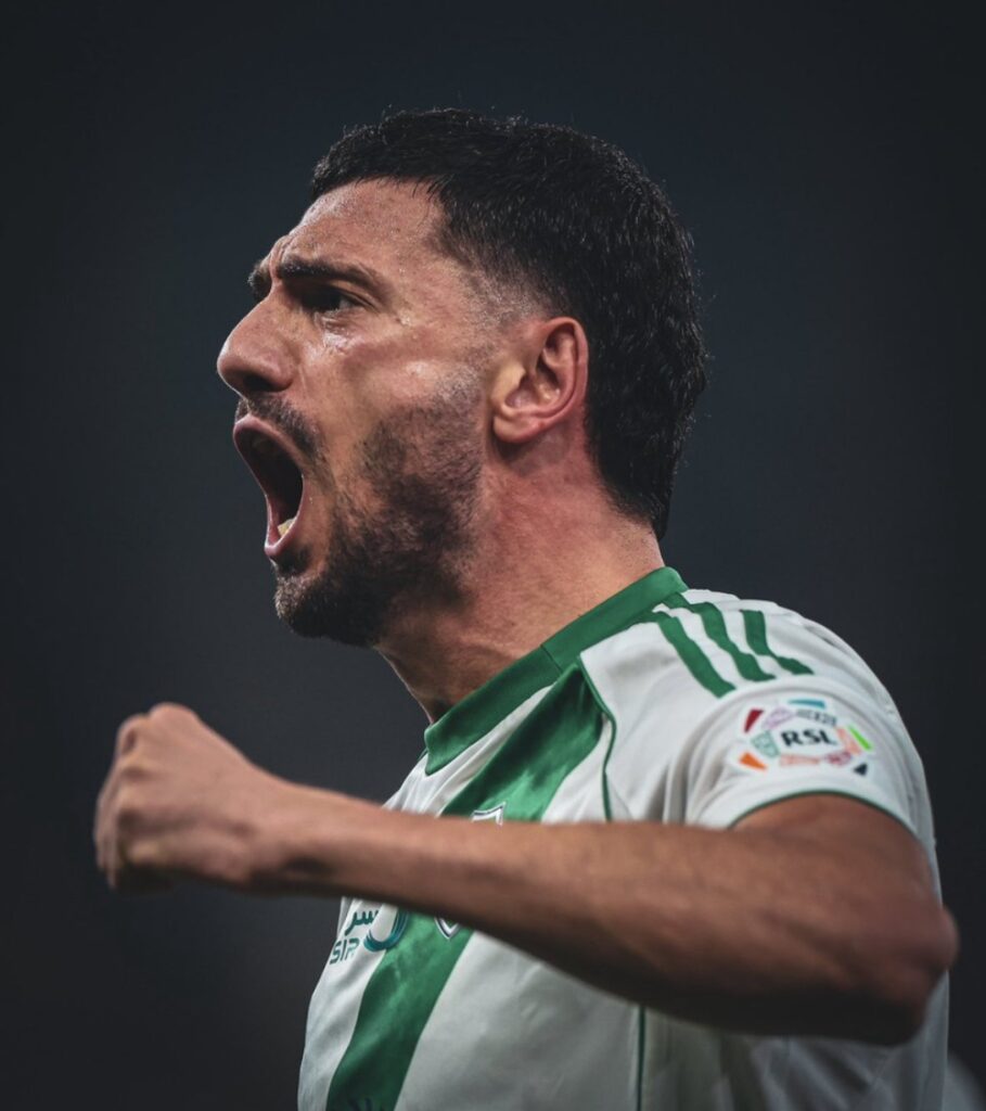 يايسله-يجهز-لاعب-الأهلي-لتعويض-ميريح-ديميرال-في-الديربي