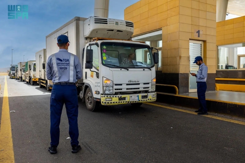 25-ألف-مخالفة-نقل-وحجز-854-مركبة