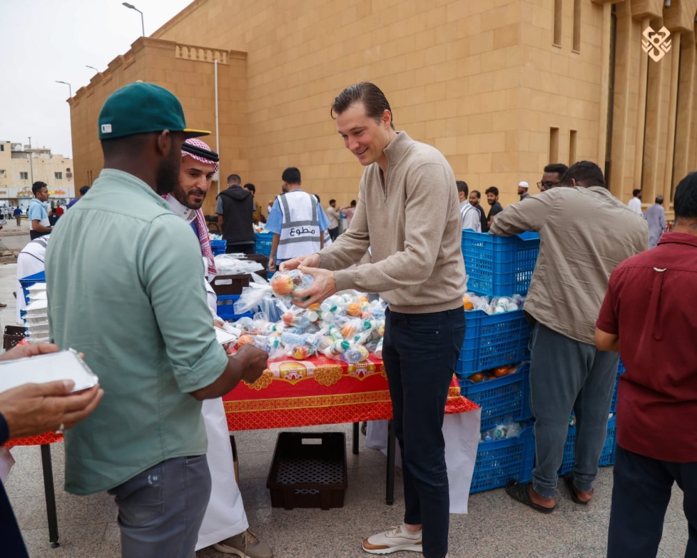 ماذا-فعل-بن-هاربورغ-مالك-الخلود-قبل-مباراة-الاتحاد-“لفته-انسانية-لأول-مرة”.