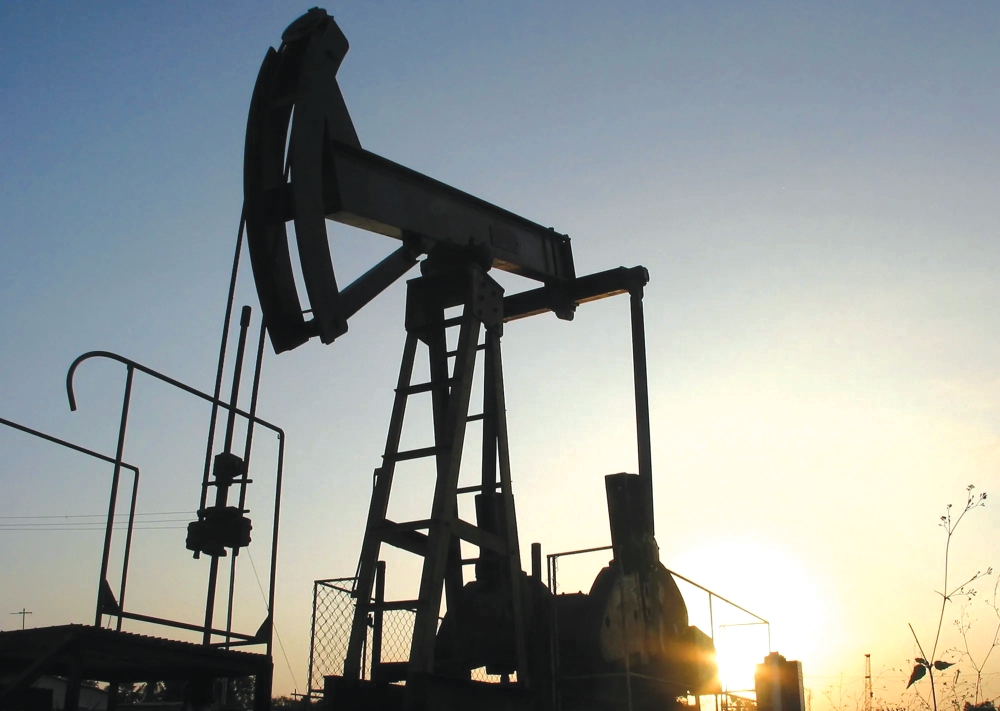 تباين-أسعار-النفط-وسط-أنباء-عن-تهدئة-أمريكية-مع-إيران