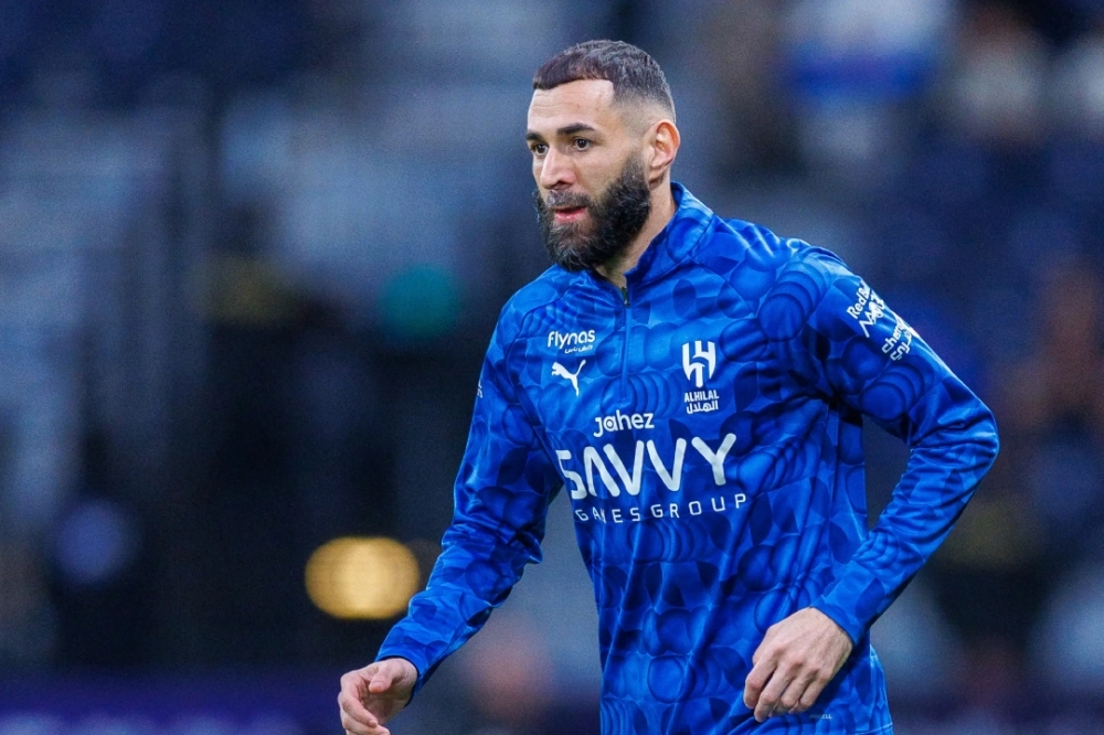 حسم موقف كريم بنزيما من مباراة الهلال أمام الخلود في روشن