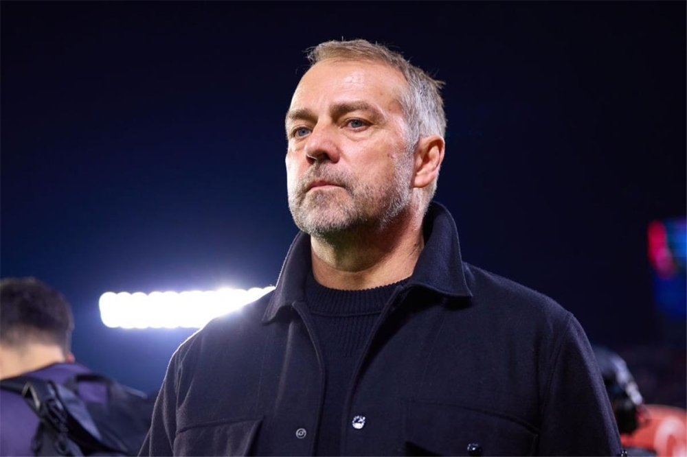 دوري أبطال أوروبا: فليك يطالب بتوضيحات بعد عدم احتساب لمسة يد أمام أتلتيكو مدريد