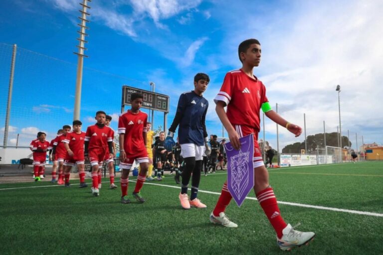 أكاديمية-مهد-الرياضية-تصدّر-11-لاعبًا-إلى-الأندية-المحلية