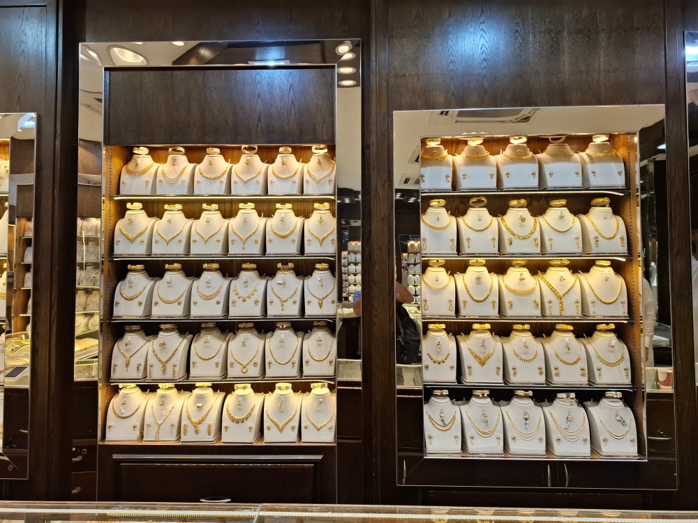 سعر جرام الذهب عيار 21 اليوم في السعودية.. انخفاض جديد بالأسواق