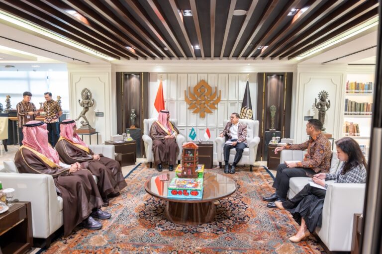 المملكة-وإندونيسيا-توسعان-الشراكات-في-مجالات-المتاحف-والفنون-واللغة-والتراث