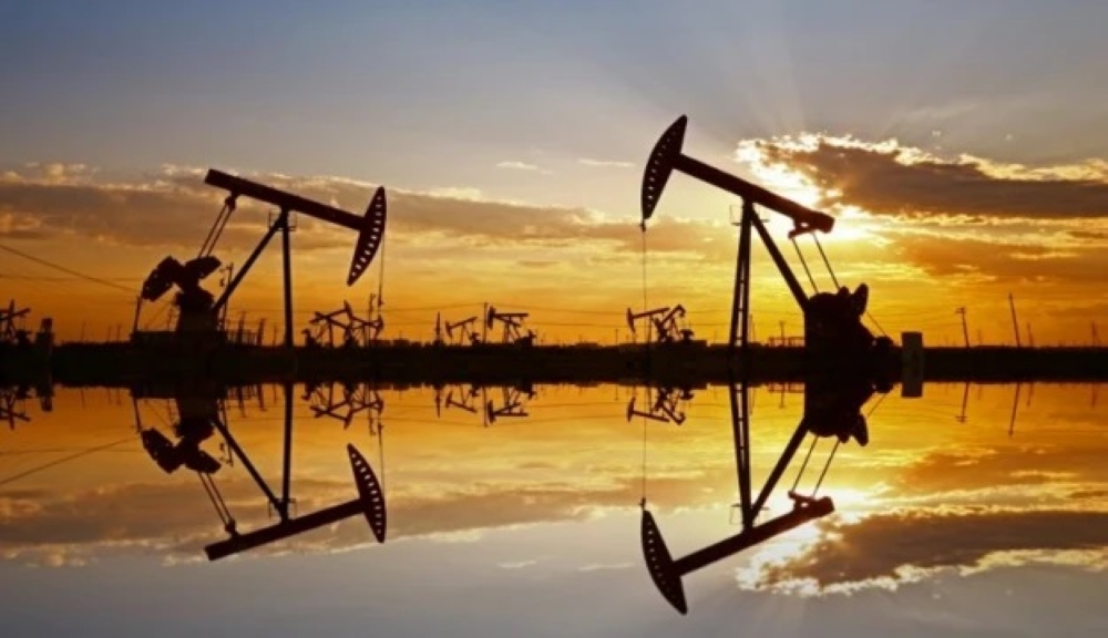 ارتفاع أسعار النفط مع بدء العملية الأمريكية في مضيق هرمز