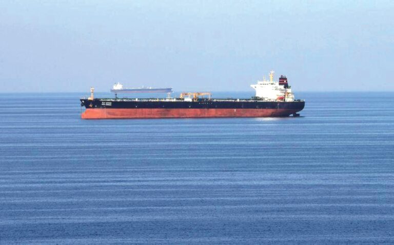 لمدة-شهر.-أمريكا-تمدد-إعفاء-النفط-الروسي-في-عرض-البحر-من-العقوبات