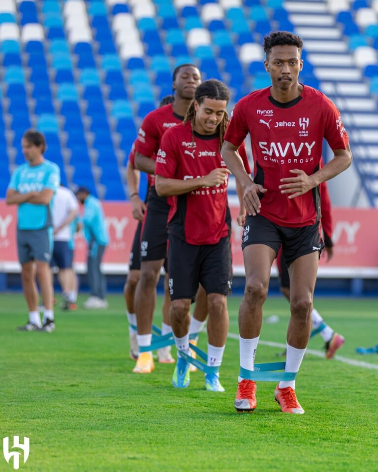 الهلال-بين-مطرقة-الإخفاق-وسندان-الإنقاذ…-كأس-الملك-الفرصة-الأخيرة-لتصحيح-المسار