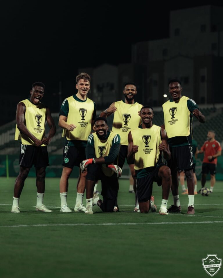 كيف-سيلعب-الأهلي-أمام-فيسيل-كوبي؟-قراءة-تكتيكية-عميقة-قبل-نصف-نهائي-آسيا