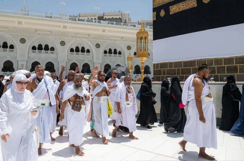 استقبال طلائع الحجاج بمكة وخدمة جديدة للمعتمرين