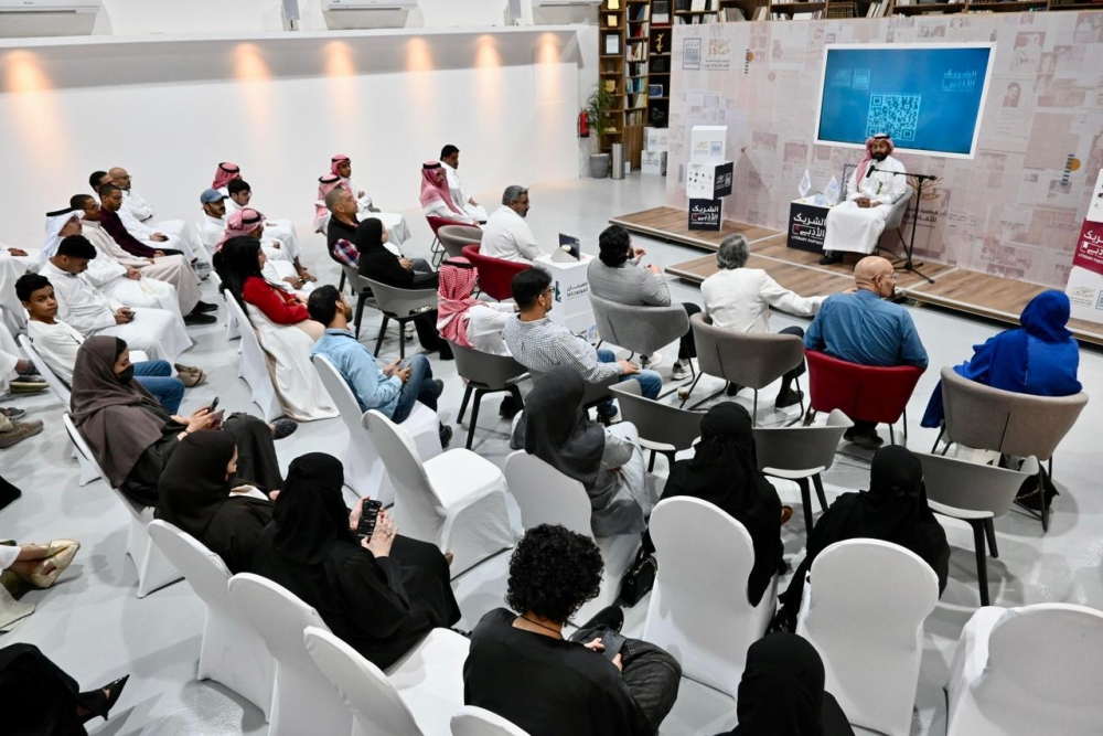 إبراهيم الحجاج: الابتعاد عن التهريج ونسخ الأعمال مهم.. ويجب الثقة في الكاتب والمنتج المحلي