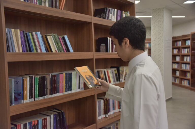 في-اليوم-العالمي-للكتاب.-«اليوم»-ترصد-تحولات-القراءة-بالمجتمع