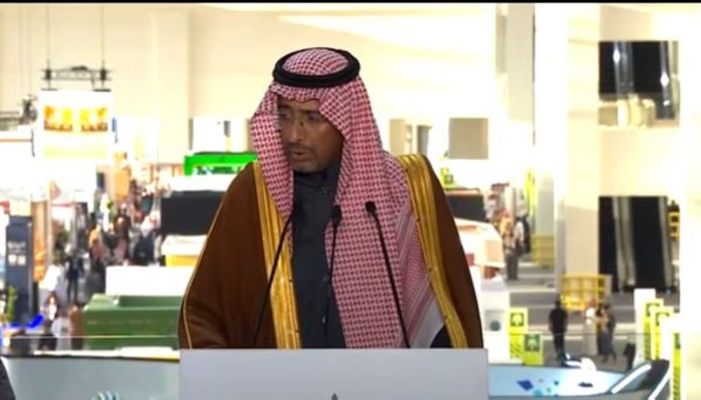 وزير الصناعة: الصادرات غير النفطية تمثل 44%.. وإعادة التصدير تقفز 3 أضعاف