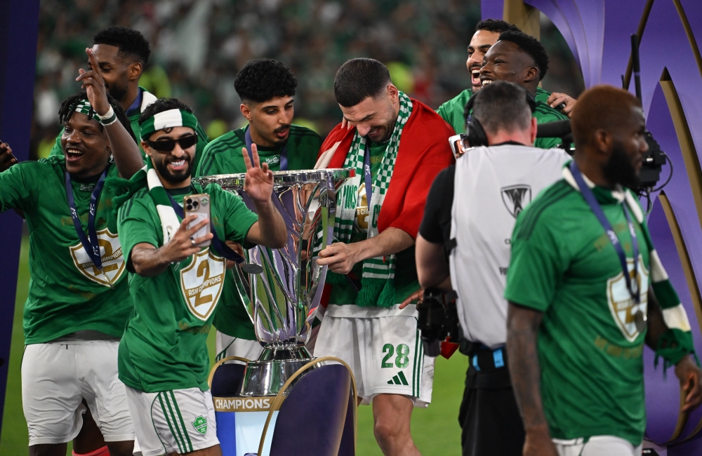 جائزة الأهلي المالية بعد التتويج بلقب نخبة آسيا