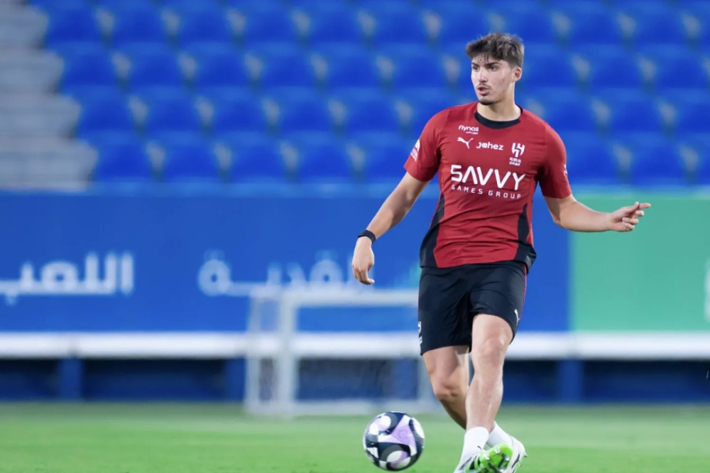 جاهزية يوسف أكتشيشيك تدعم الهلال قبل مواجهة ضمك في روشن