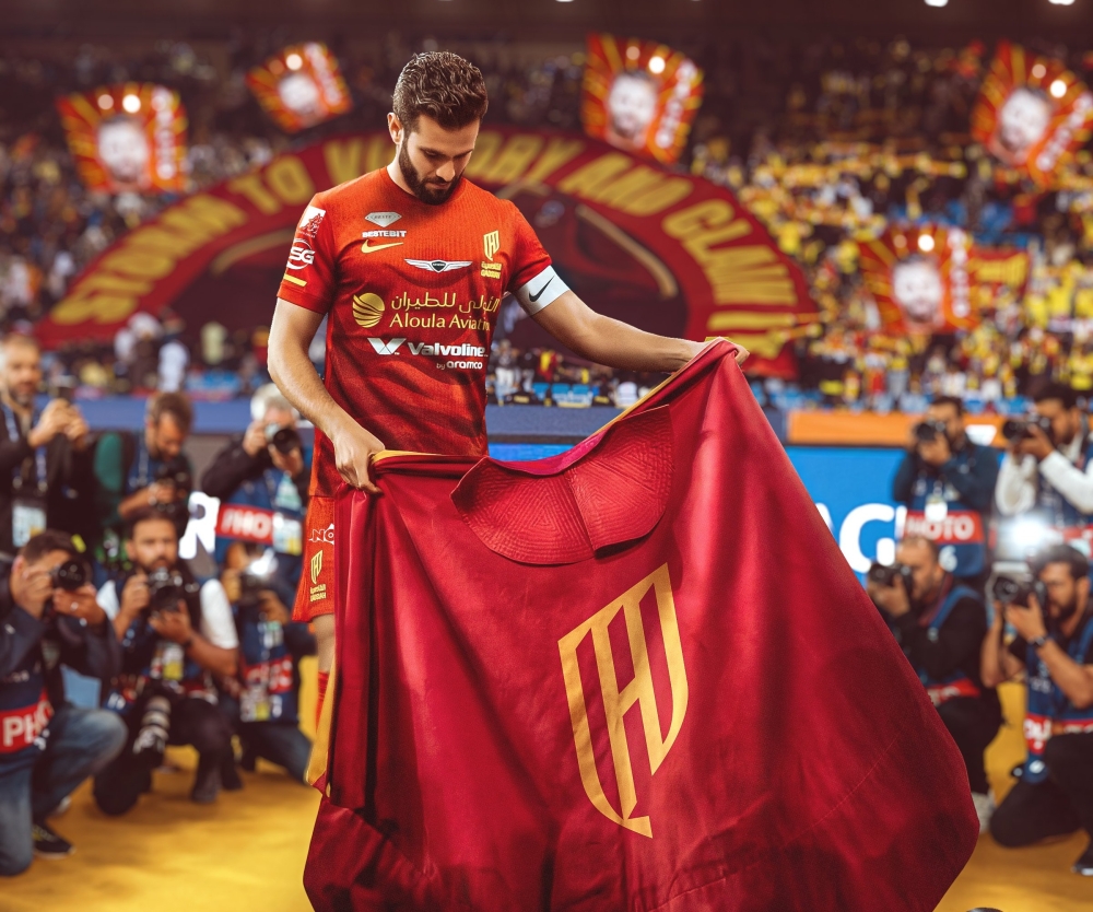 القادسية يحصّن دفاعه.. ناتشو يمدد عقده حتى 2027