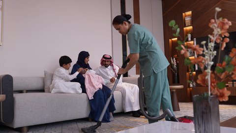 بروكر: حين تصبح الخدمة المنزلية تجربة رقمية موثوقة في المملكة العربية السعودية