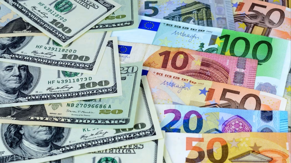 أسعار العملات.. الين يقلص مكاسبه أمام الدولار