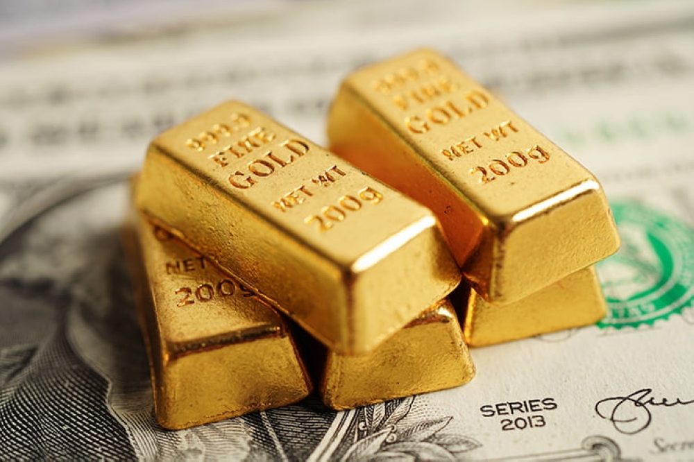 أسعار الذهب تواصل الهبوط تحت ضغط الدولار وتراجع آمال خفض الفائدة