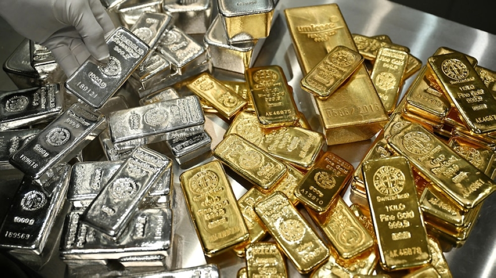 تراجع أسعار الذهب والفضة مع بيانات التضخم الأمريكي