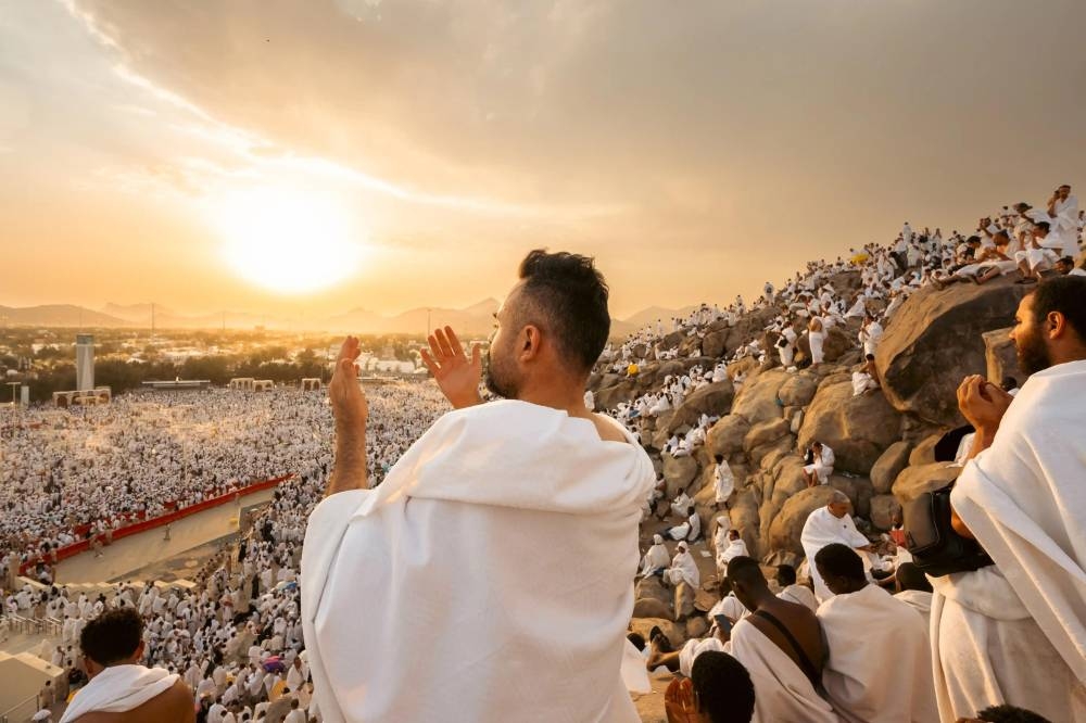 المحكمة العليا: غداً غرة شهر ذي الحجة.. والوقوف بعرفة الثلاثاء 26 مايو