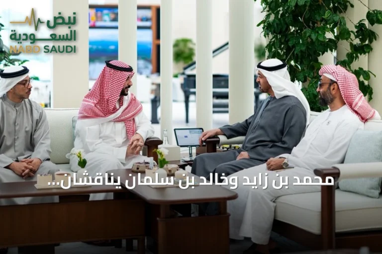 محمد بن زايد وخالد بن سلمان يناقشان التطورات الإقليمية وتعزيز العلاقات الثنائية